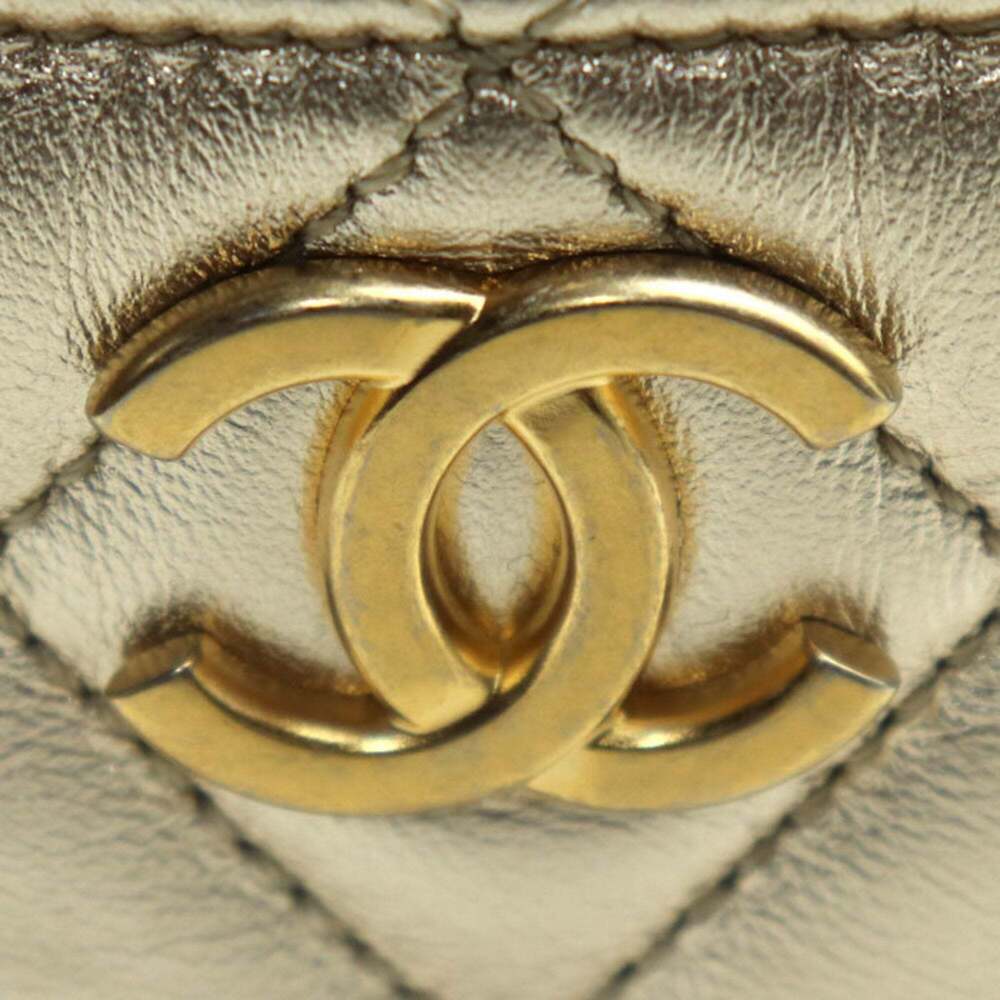 CHANEL Gold Clutch Bag - Picture 5 of 7